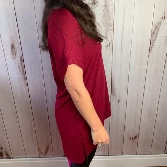 The Melody Top- red rolled sleeve tee - Picture 7 of 8